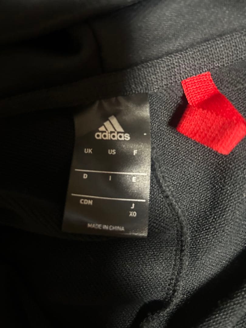 adidas フード付きジャージ上下セット ブラック　美品　xo o 野球