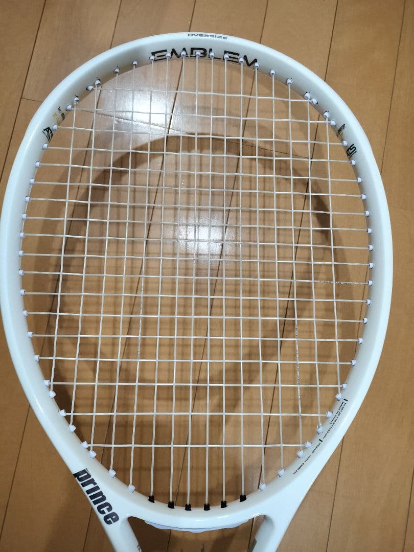 現行モデル　新品同様　プリンス　エンブレム 110 G2 魔法のラケット