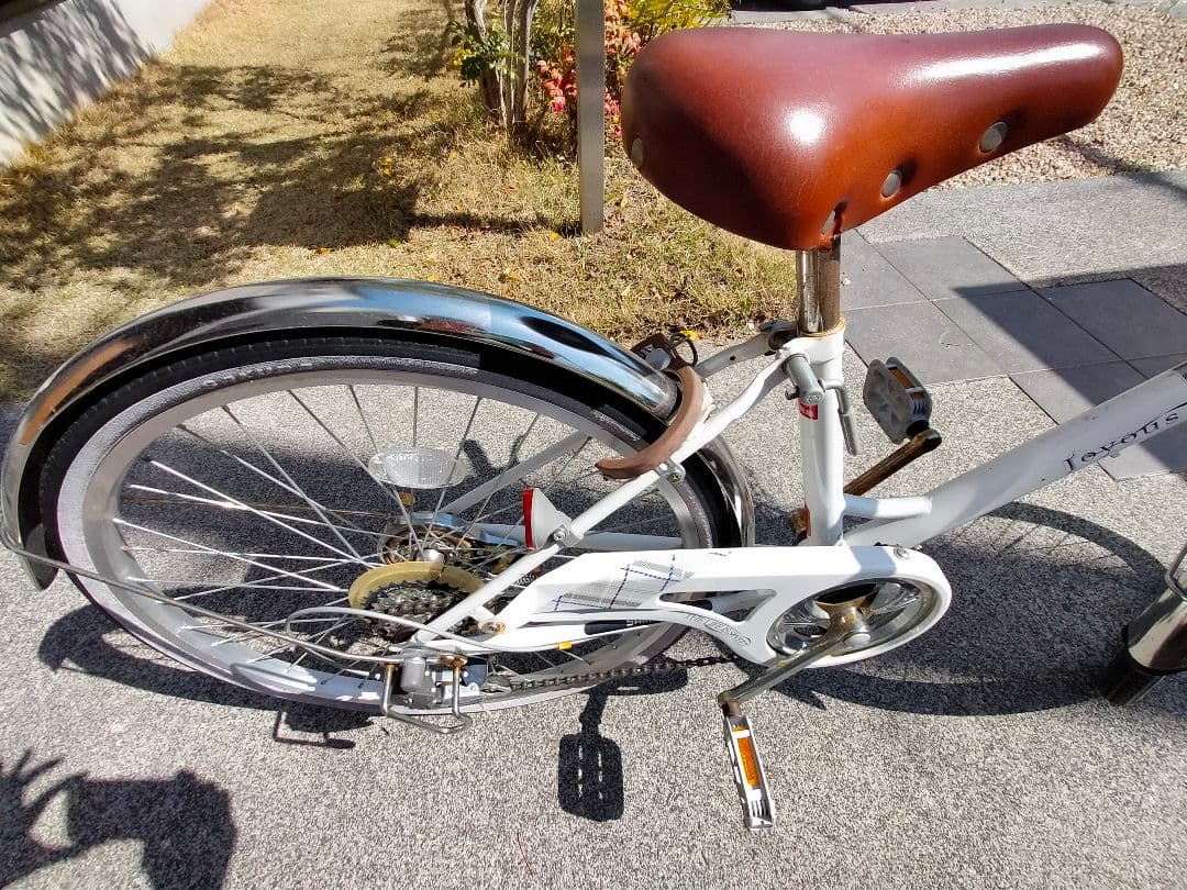 【滋賀南部直接取引限定】子供用自転車 24インチ　女の子　ホワイト