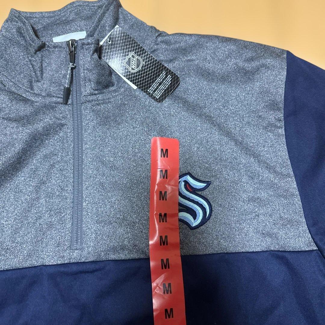 NHL ハーフジップパーカー新品未使用です！