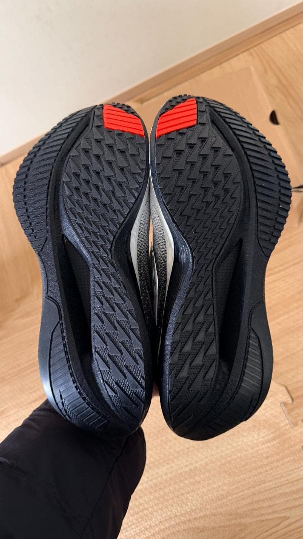 【新品未使用】ANTA 安踏 ランニングシューズ US8.5