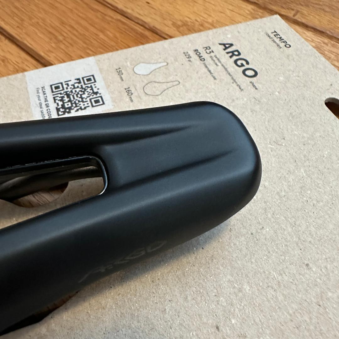 Fi'zi:k フィジーク TEMPO ARGO R3 サドル 150mm
