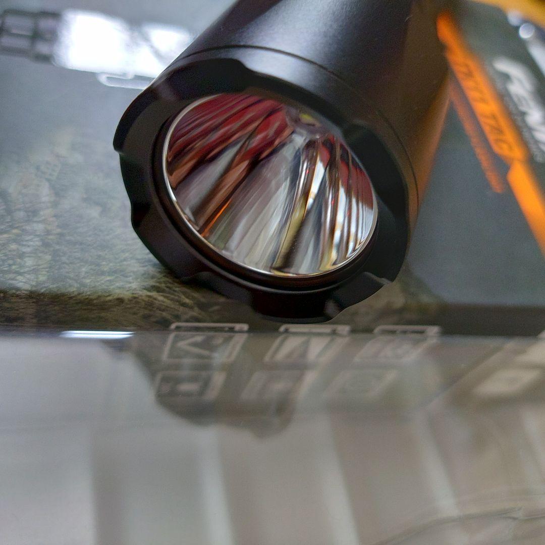 Fenix TK11 TAC 1600ルーメン LED タクティカルライト