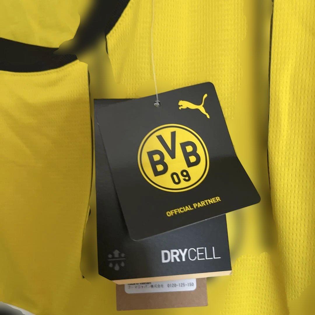 新品タグ付きPuma Borussia Dortmund サッカーユニフォーム
