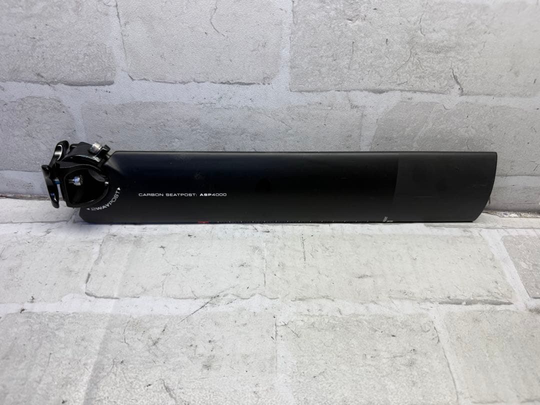 ARGON18 TTバイク用　カーボンシートポスト　新品？