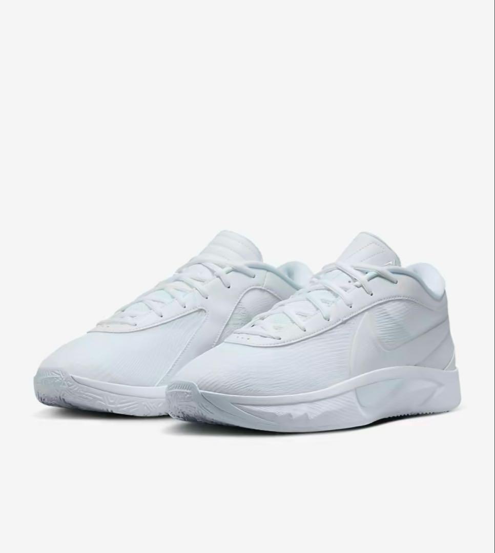 Nike フリーク6 FREAK バスケットボールシューズ バッシュ 白 ヤニス