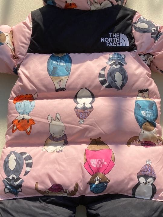 ノースフェイスの赤ちゃん用ダウン