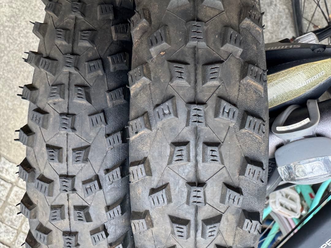 SCHWALBE ROCKET RON 26インチ TLRタイヤ