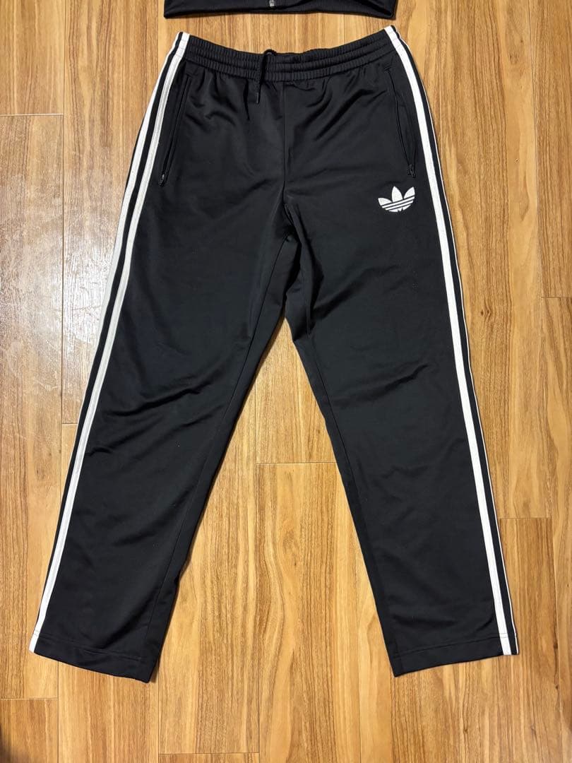 adidas黒ブラックファイアーバードトラックジャージ上下セットアップ