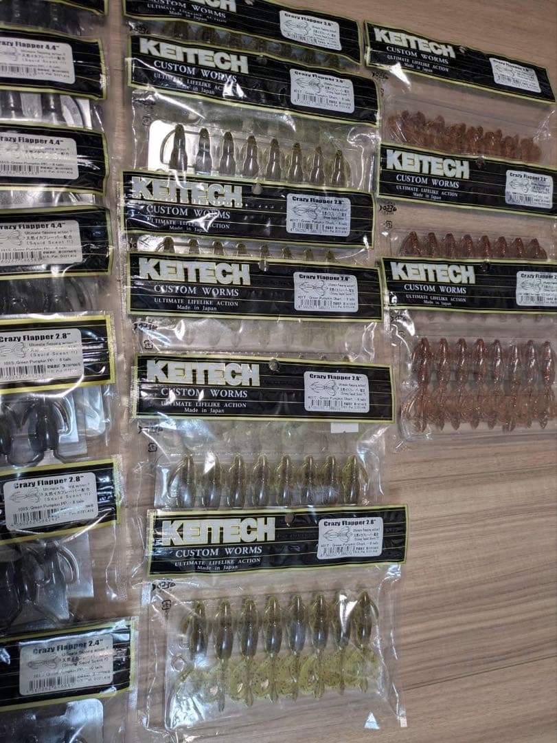 KEITECH O.S.P. クレイジーフラッパー等 ワーム52点 おまけ付き