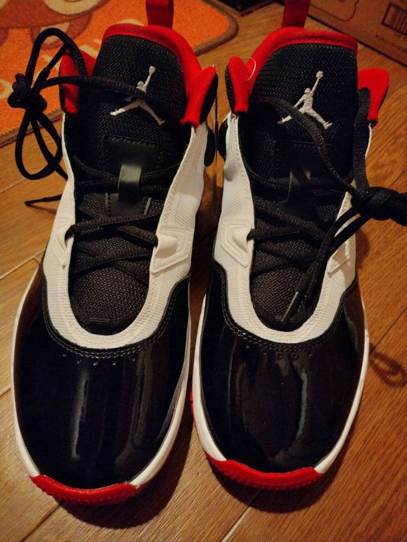 Jordan バスケットシューズ 白/黒/赤　28cm　箱付き