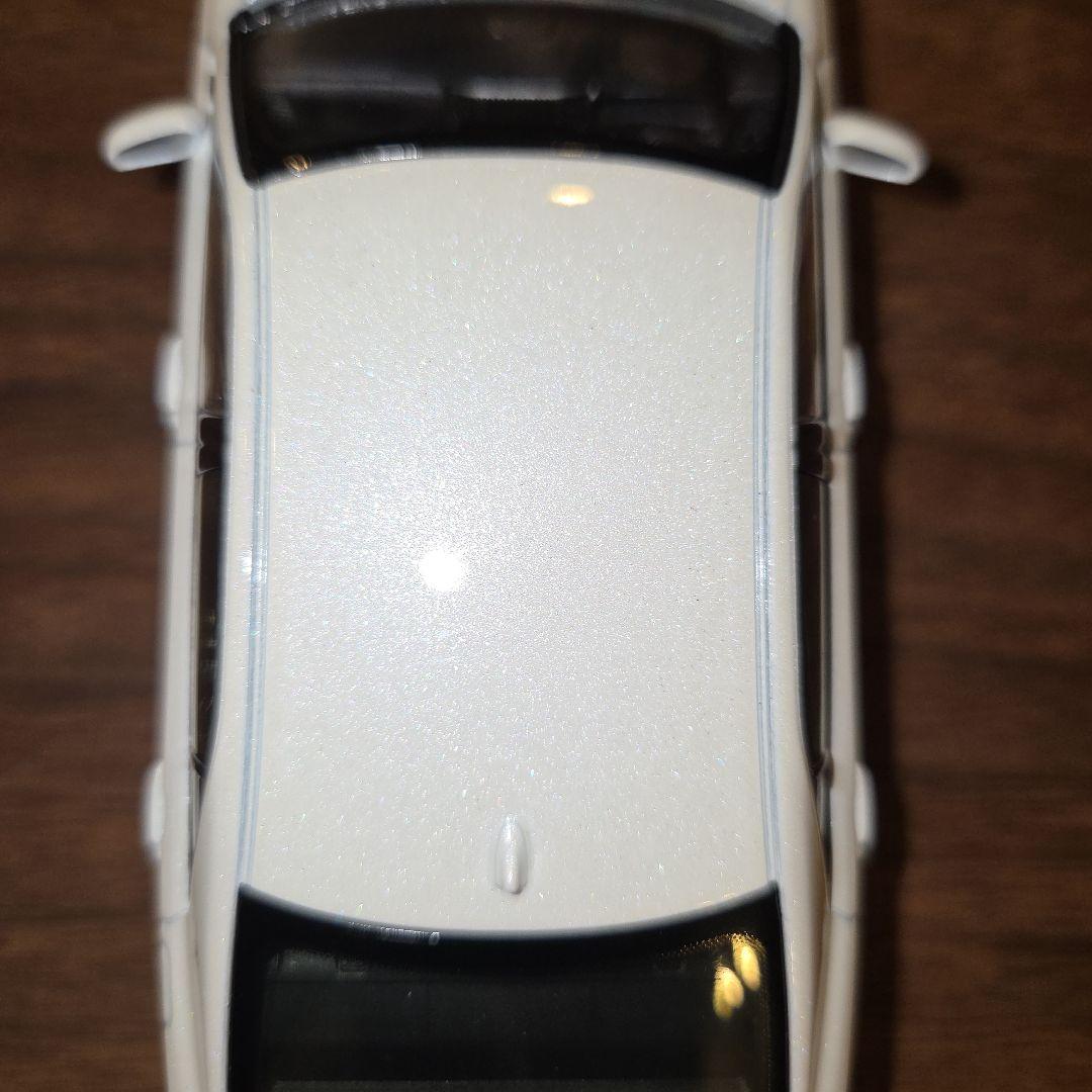 【非売品】クラウンアスリート白　ダイキャスト製カラーサンプル 1/30ミニカー