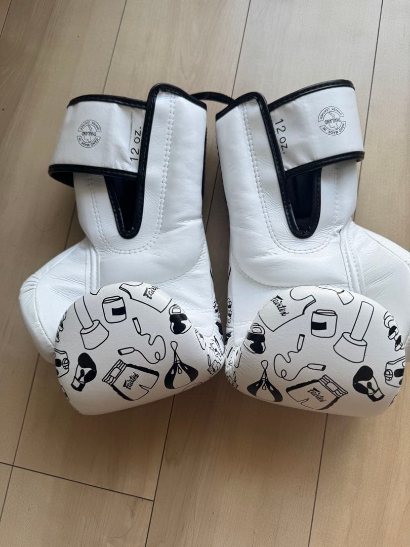 FAIRTEX ボクシンググローブ