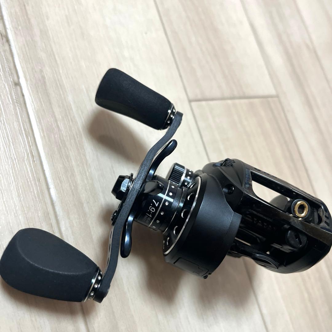 アブ　Revo MGX 右巻き