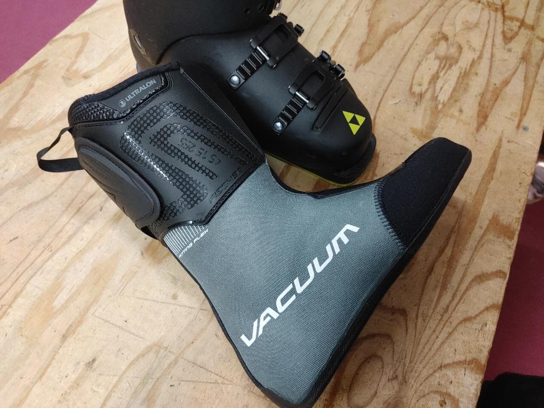スキー 25-25.5 FISCHER RC4 130 VACUUM FULL FIT