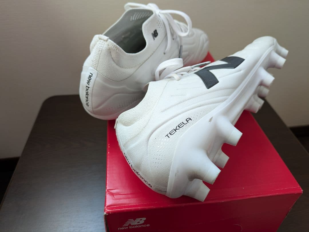 ニューバランス TEKELA PRO LOW LACED HG V5 スパイク