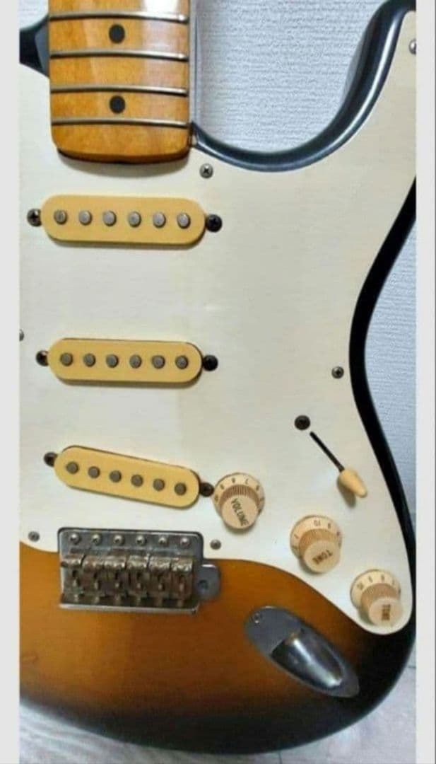 Fender Stratocaster サンバースト