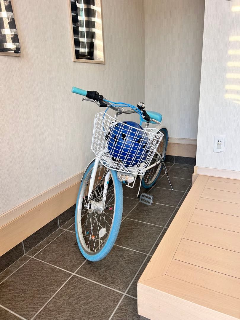 【室内保管】22インチ子供用自転車ホワイト/ブルー