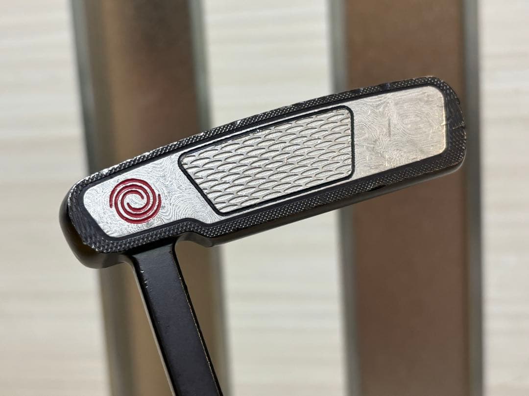 ODYSSEY WHITE DAMASCUS パター