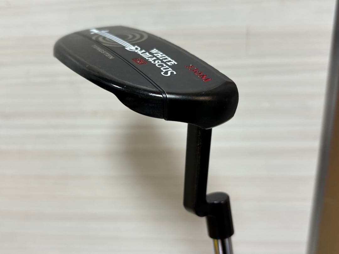 ODYSSEY WHITE DAMASCUS パター