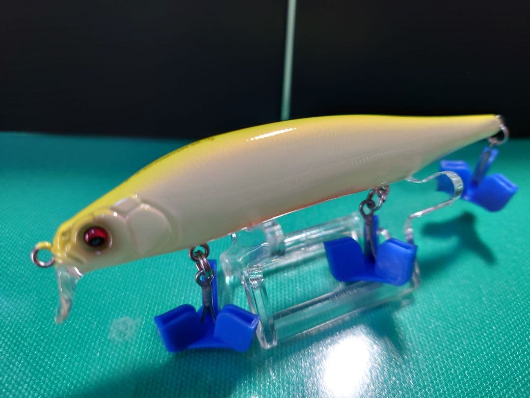 メガバスルアーいろいろセット売りです。１８コ セット売りです。土日値下げ。