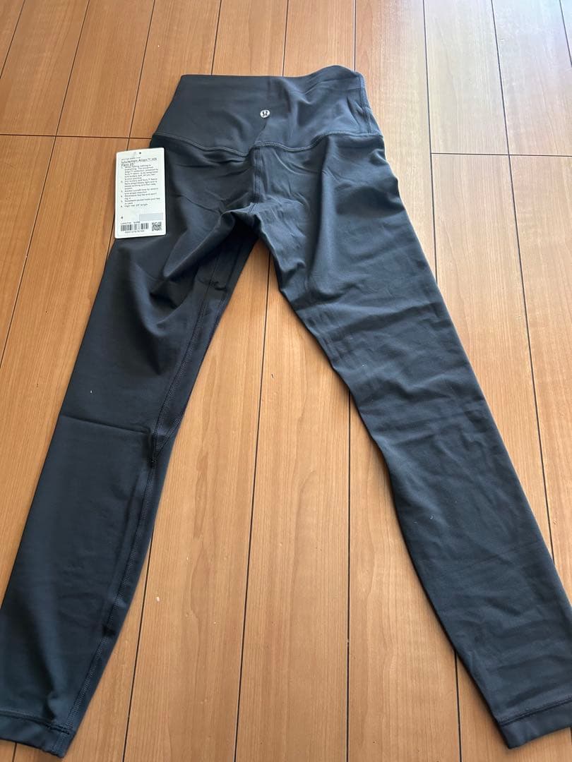 Lululemon Alignパンツ　ヨガ　グレー　サイズ4 新品　レギンス