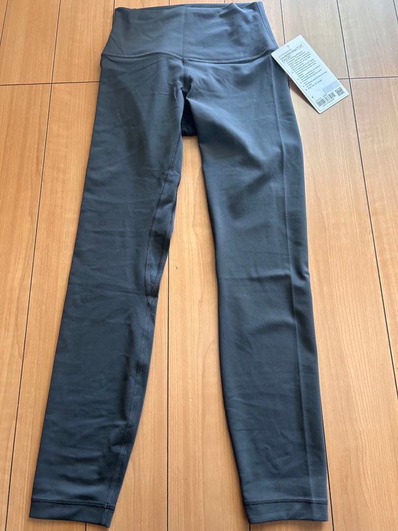 Lululemon Alignパンツ　ヨガ　グレー　サイズ4 新品　レギンス