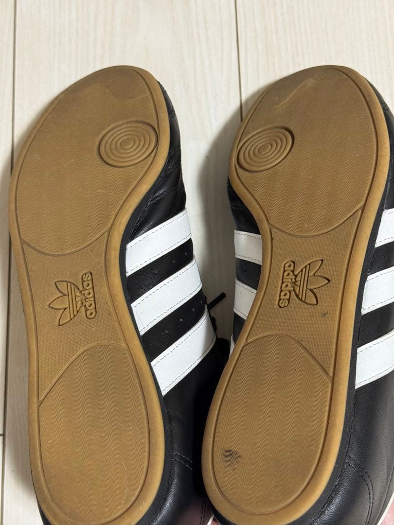 adidas サッカーシューズ ブラック/ホワイト
