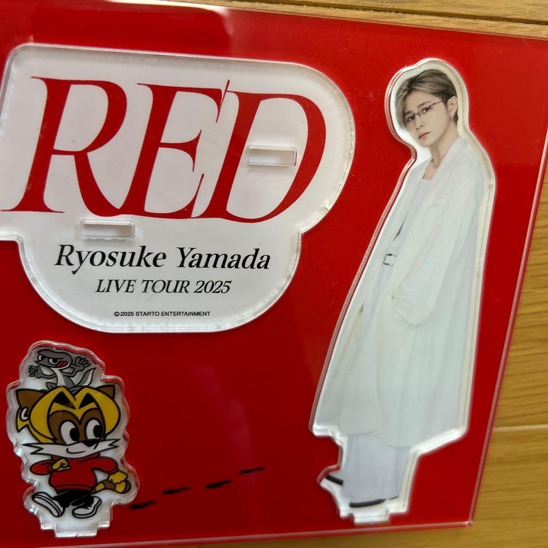 山田涼介　LEO ビッグパーカー Lサイズ　ジップパーカー　アクスタ　RED