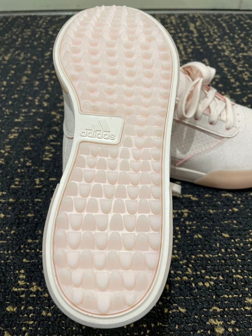 adidas ゴルフシューズ スパイクレス 女性用 ピンク