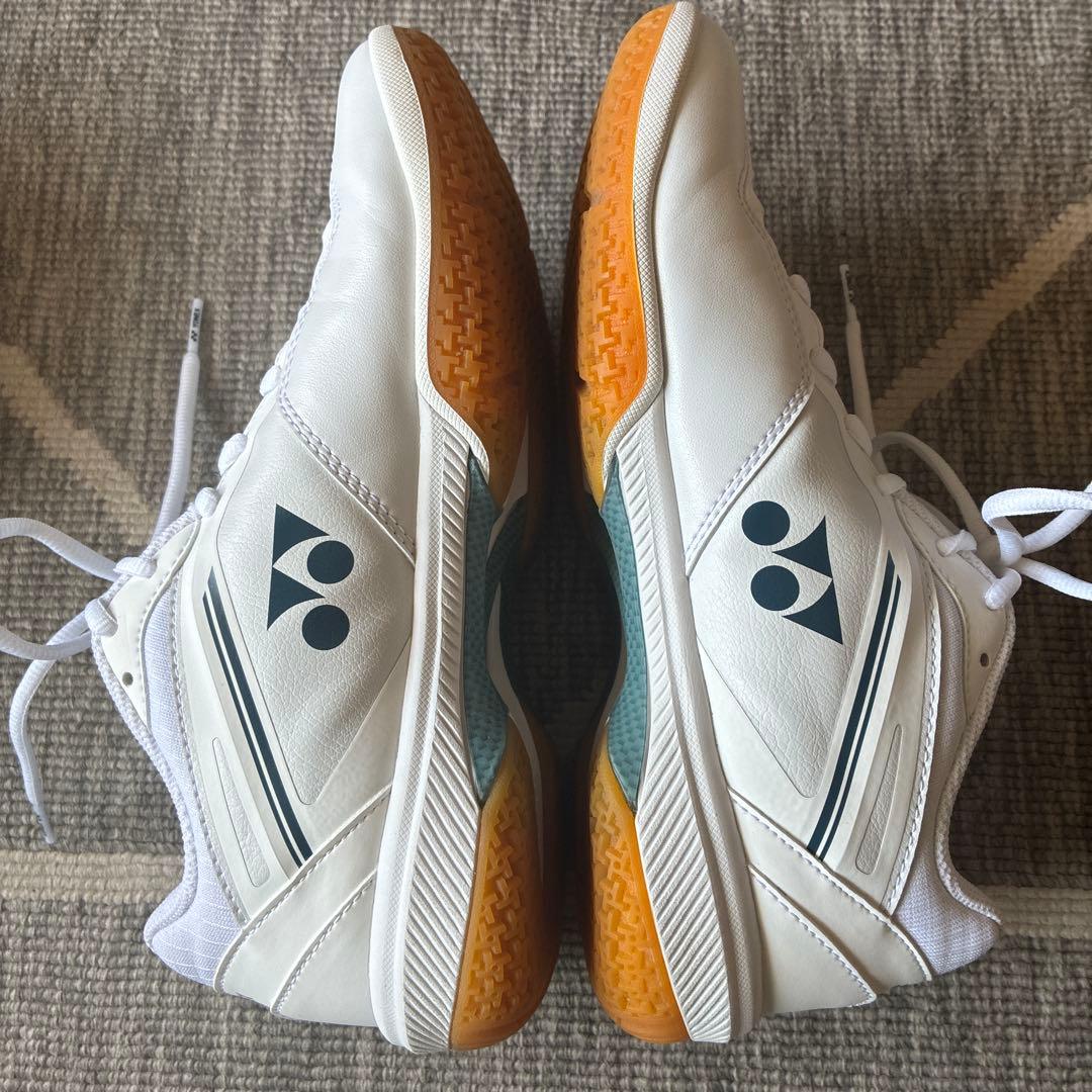 ヨネックス バドミントンシューズ パワークッション65Zウィメン 25.5新品