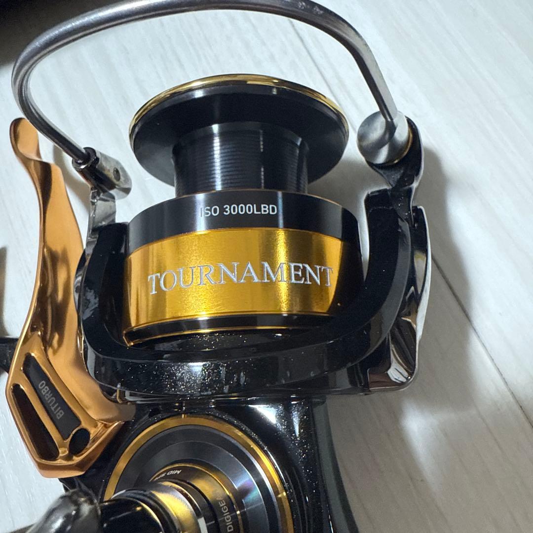 ミャー　DAIWA トーナメント ISO 3000LBD スピニングリール