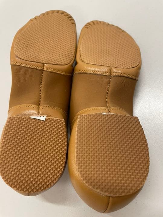 新品未使用　豚革ダンスシューズ