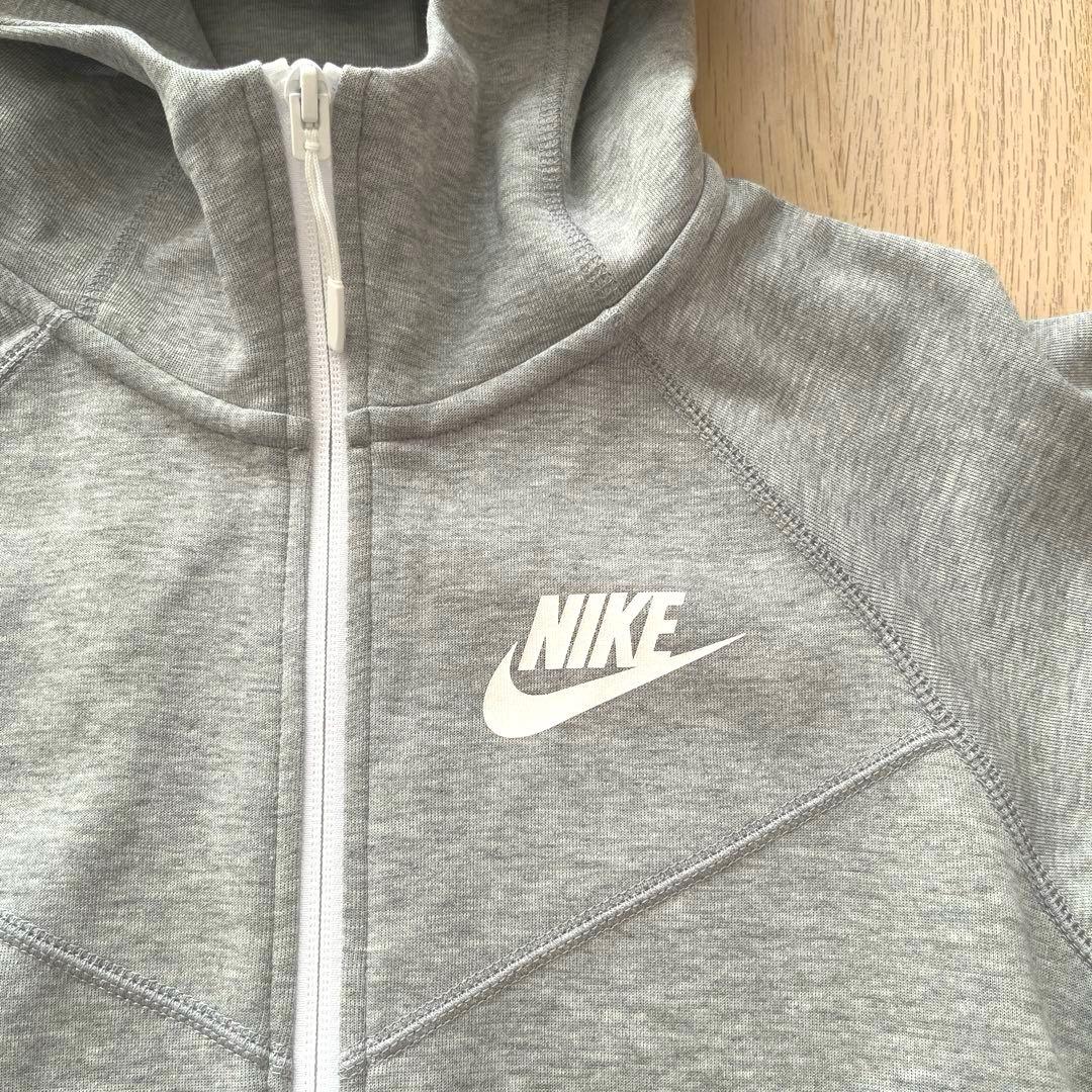 【お値下げ】Nike トレーニングウェア　フード付セットアップ