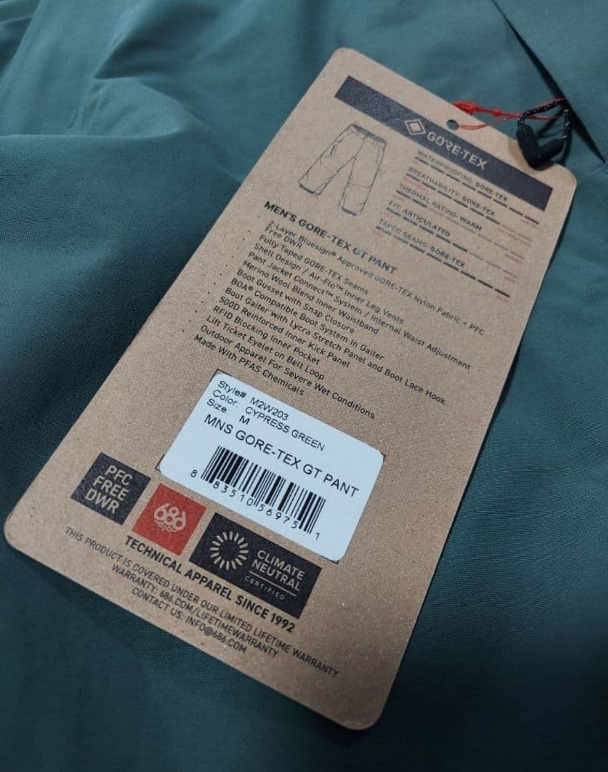 【値引中】(未使用) 686 スノーボードパンツ ゴアテックス