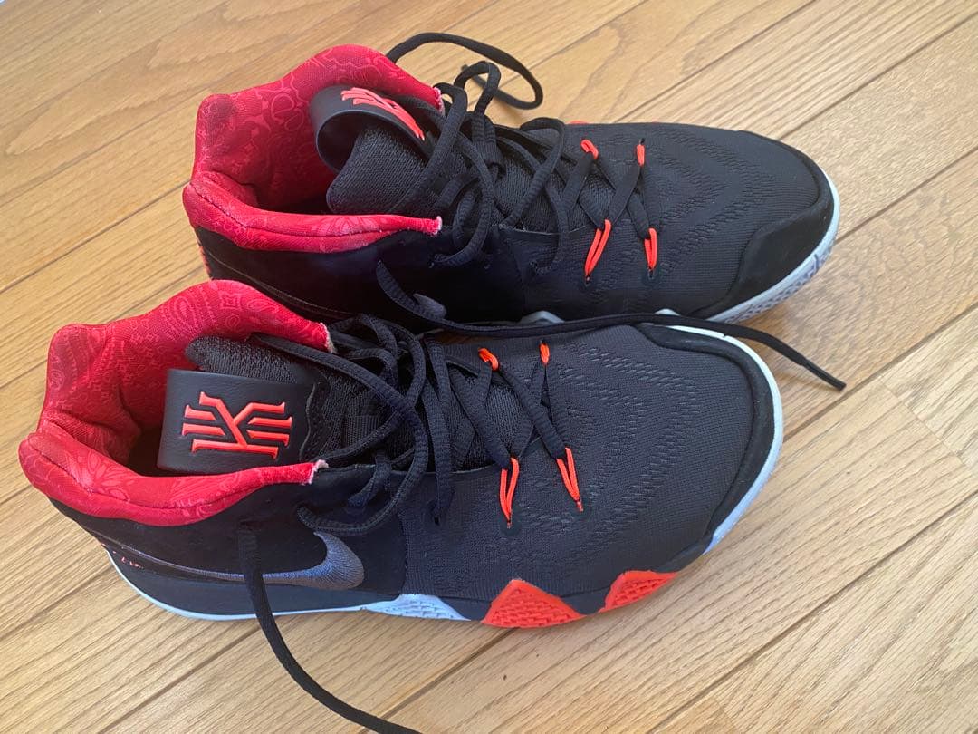 お値下げ中【NIKE カイリー バスケットシューズ 25.5cm】
