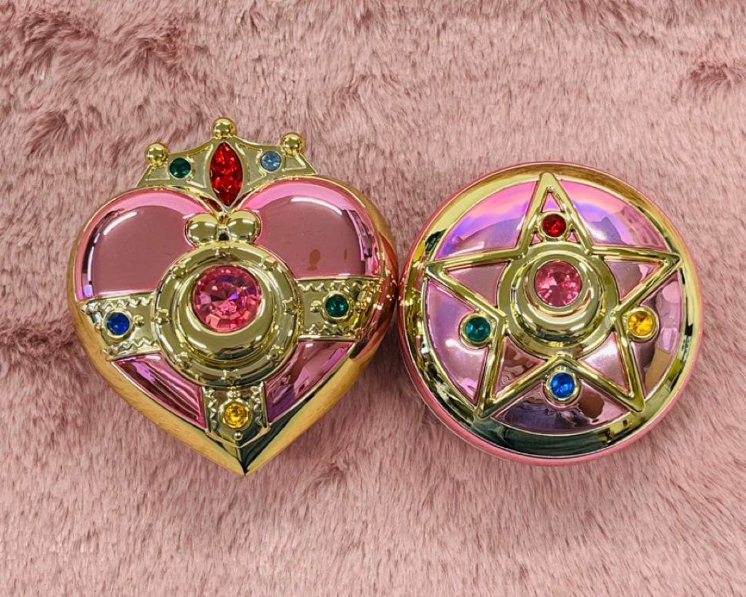 セーラームーン　コズミックハートミラーケース BANDAI 新品未開封