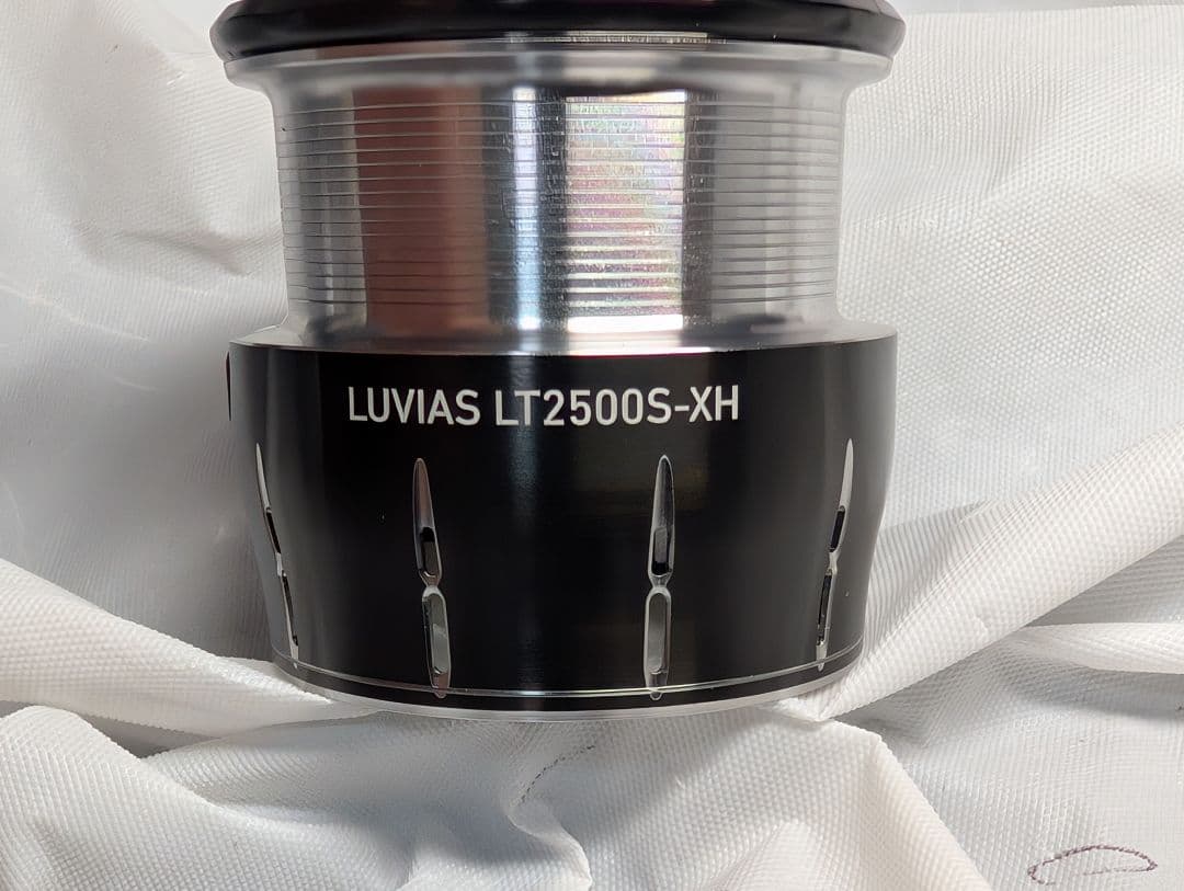 ダイワ　管438GP　24ルビアス LT2500S-XH スプール 美品
