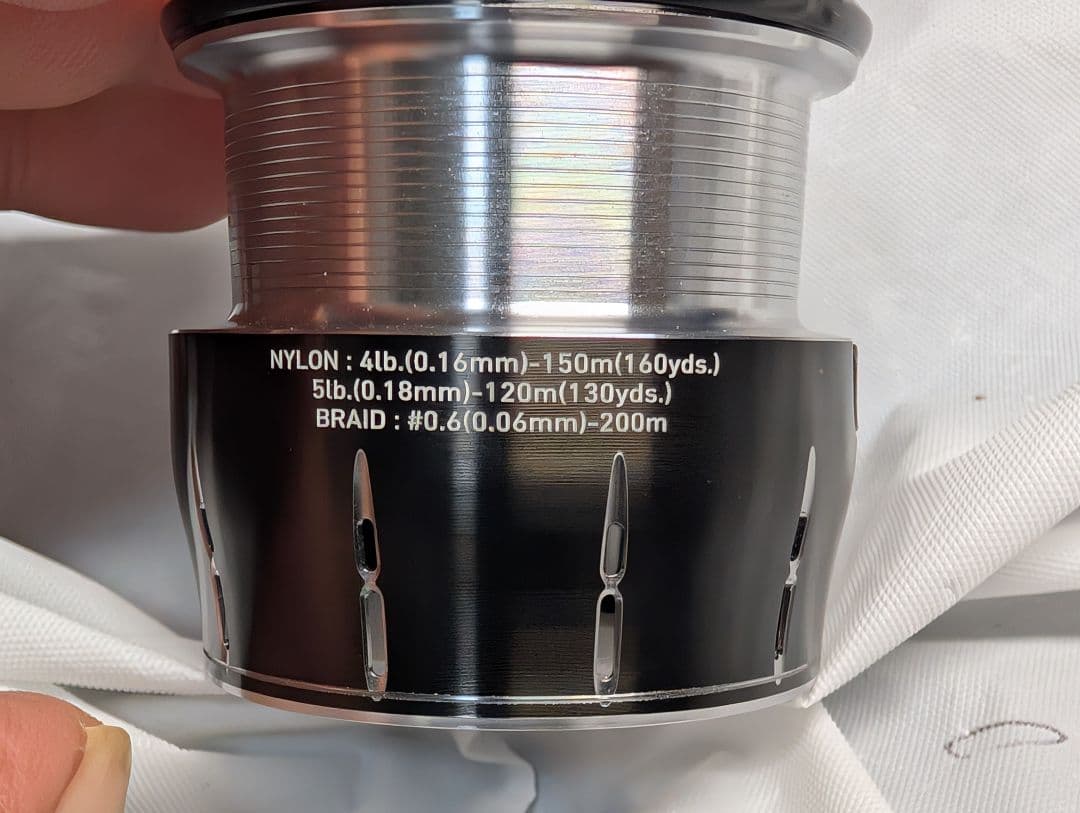 ダイワ　管438GP　24ルビアス LT2500S-XH スプール 美品