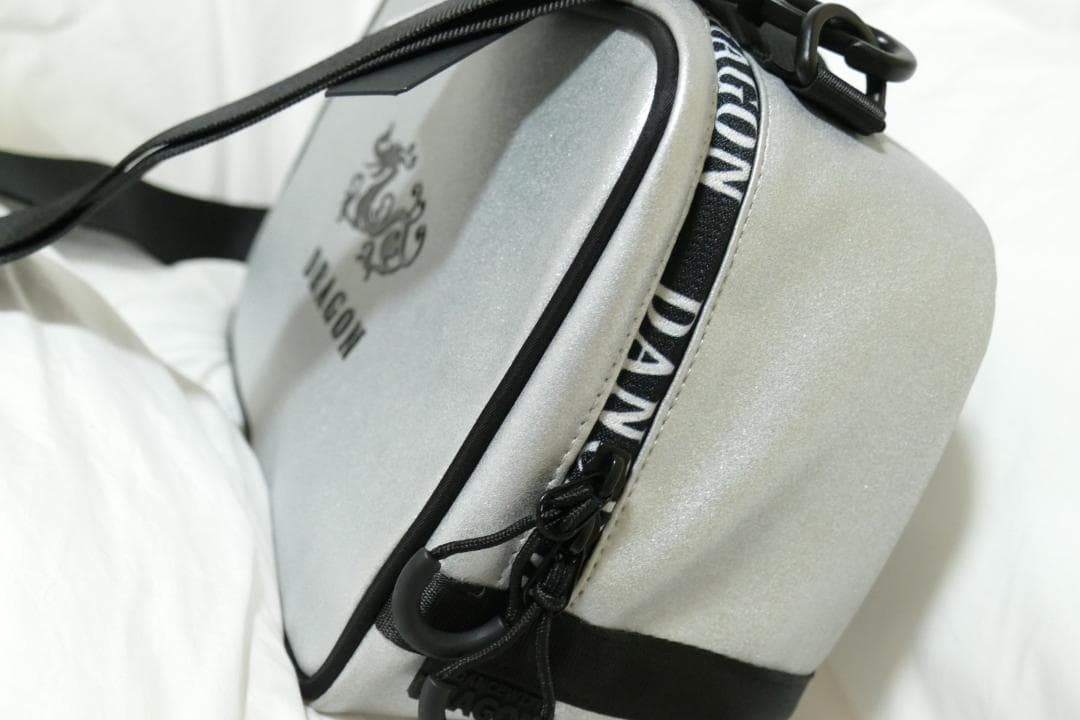 ★新品★ダンスウィズドラゴン★ラウンドポシェット★SV