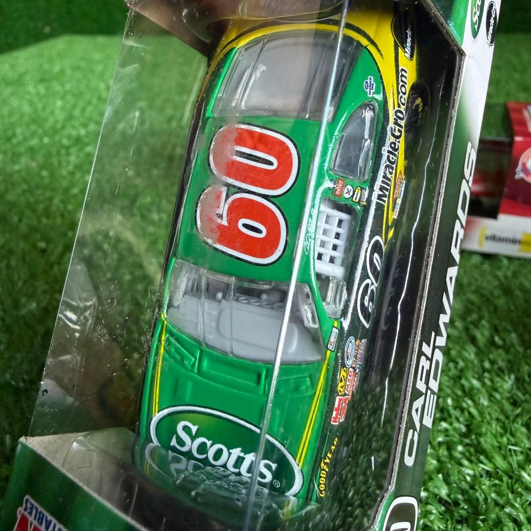 a229-6】ナスカー カール・エドワーズ #60 レーシングカー 3台セット