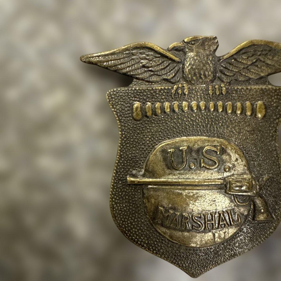 極希少【米、連邦保安官局 U.S.Marshals[USMS]】旧バッジ