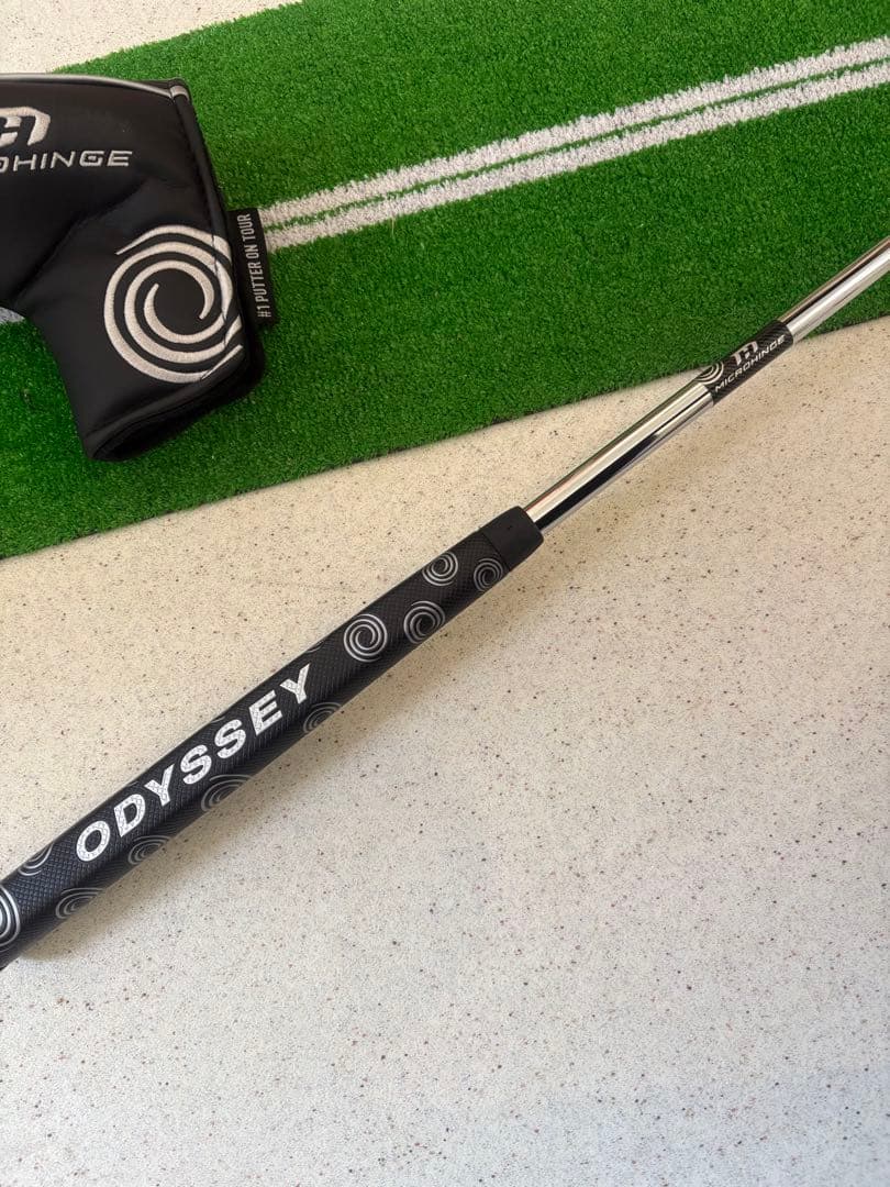 新品 odyssey MICROHINGE DW 34インチ　キャロウェイパター