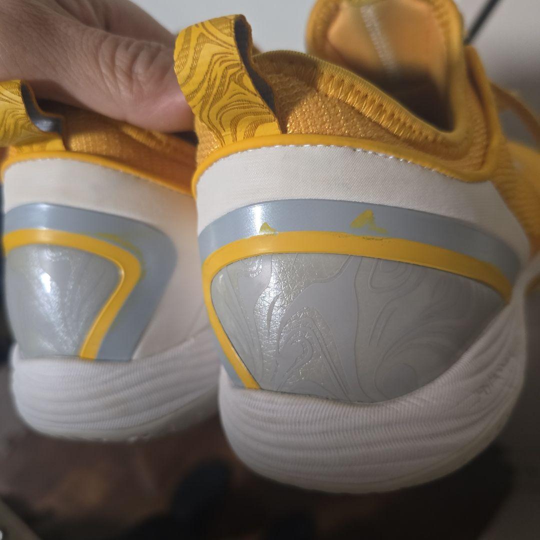 ASICS GLIDE NOVA FF2 イエロー