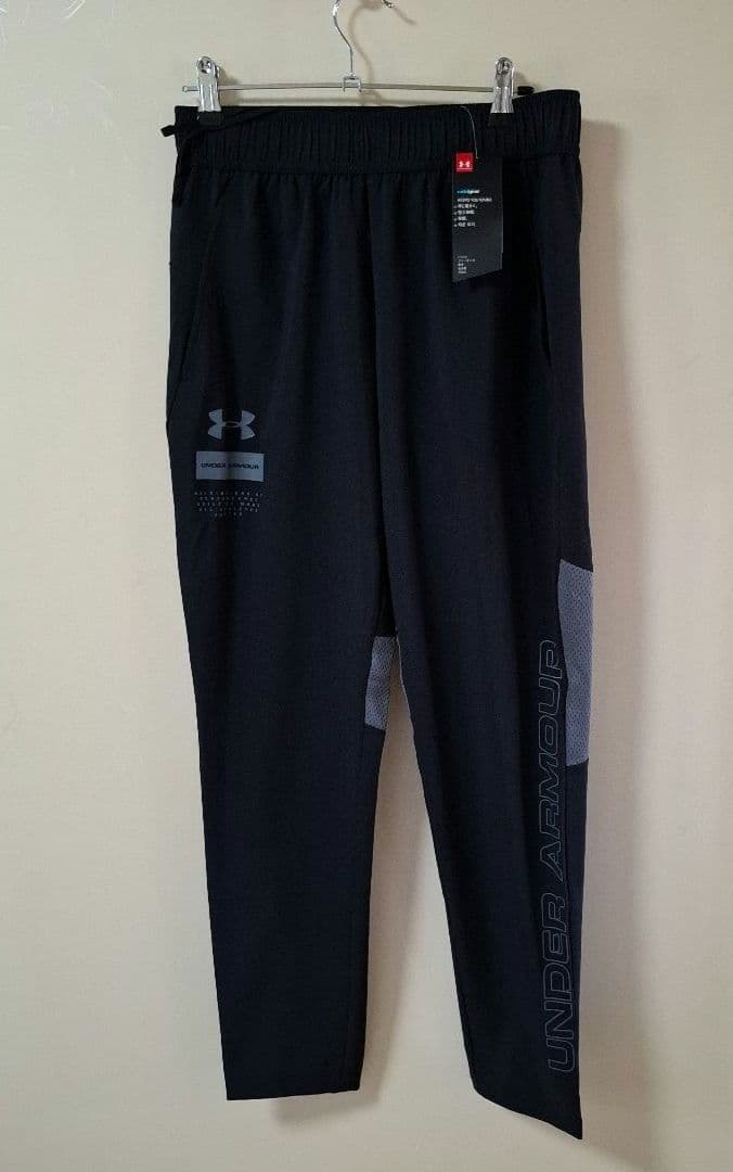 Under Armour ジャージ上下セット MD 黒