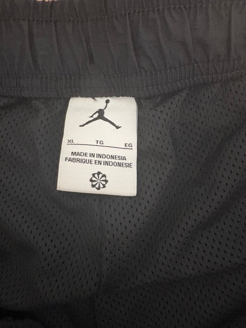 NIKEジョーダン　ナイロンパンツ