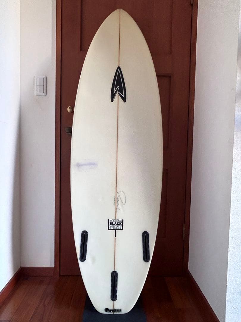 価格相談歓迎　ROBERTS SURFBOARD5.8 BLACK PUNT