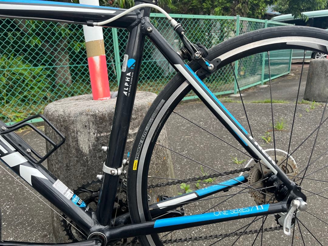 【フィクリ】TREK ONE SERIES 1.1 ロードバイク