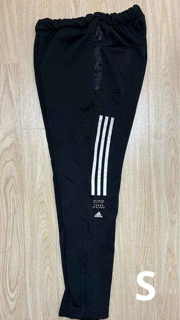 adidas ジャージ　セットアップ