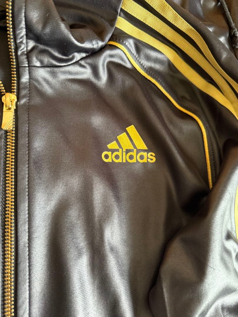 新品タグ無し　adidas 上下セットアップ アディダス ジャージ Oサイズ